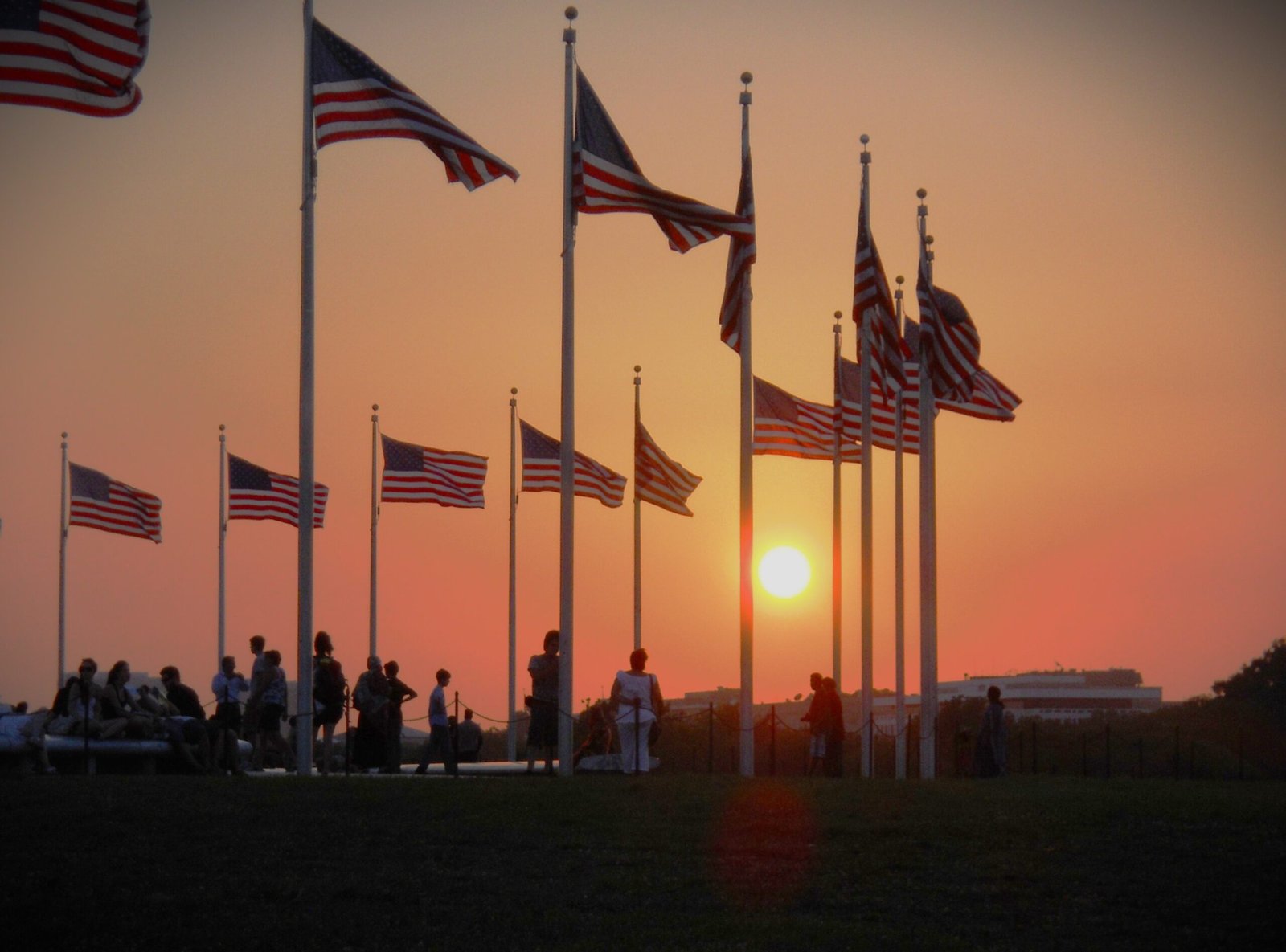 Golden hour at the Washington Monument