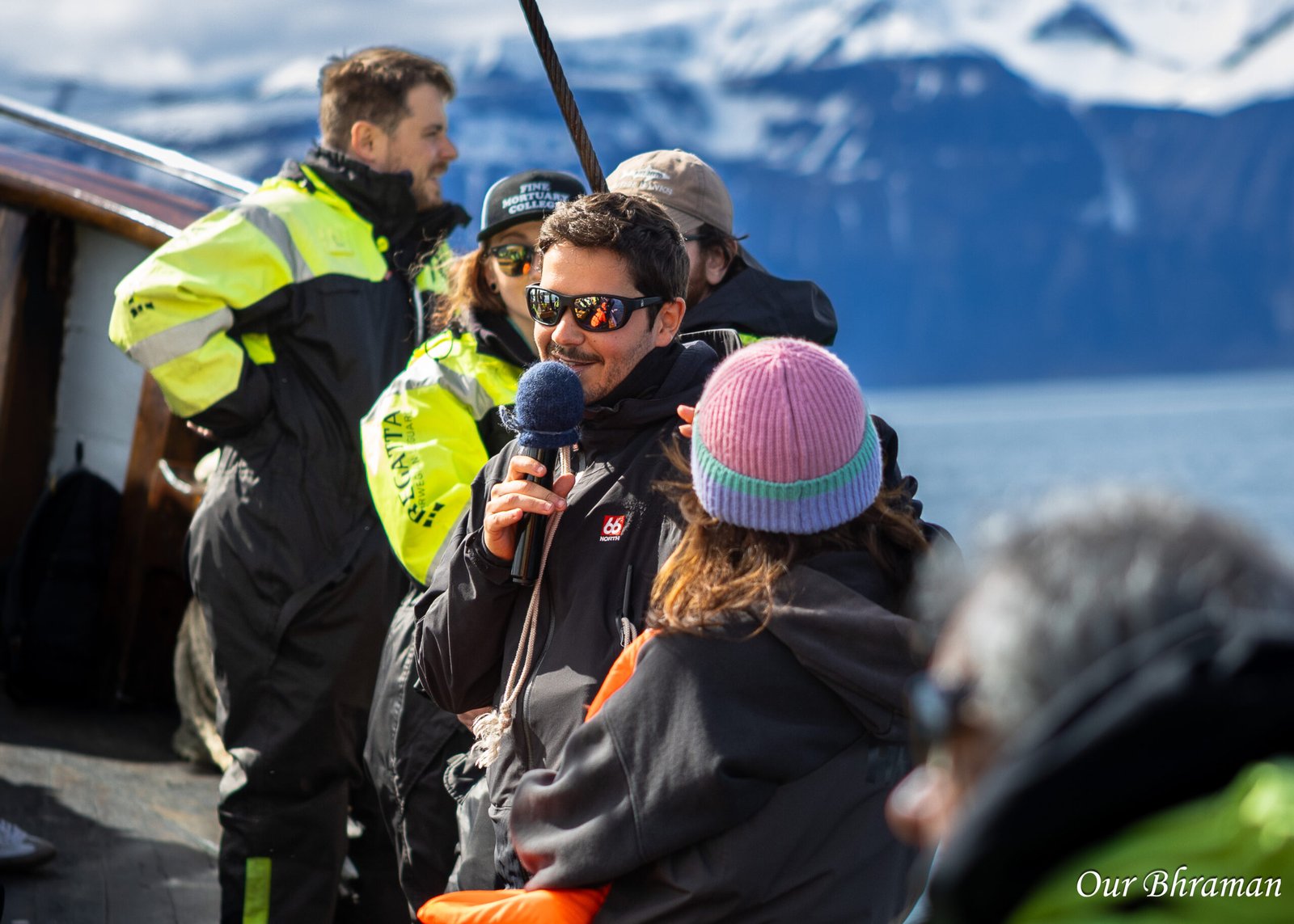 Guide_Whale_Safari