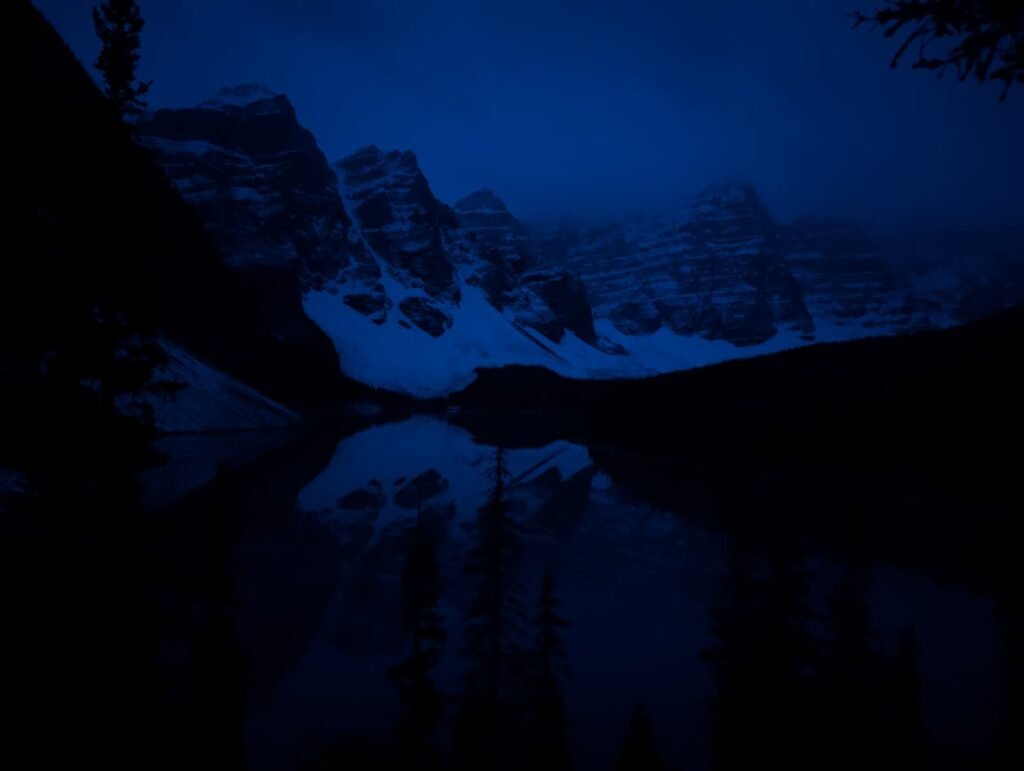 Banff Travel Tips morraine lake 1