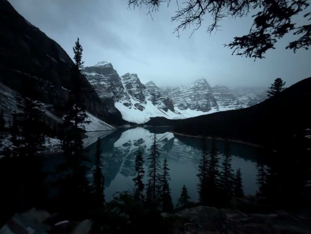 Banff Travel Tips morraine lake 2