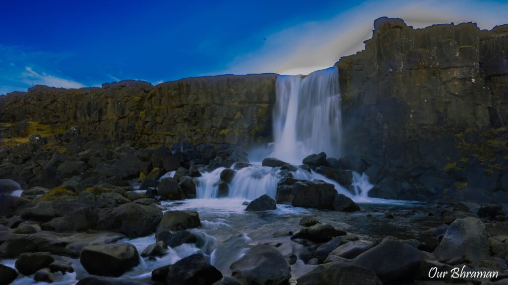 The Golden Circle: Geysers, Waterfalls & Lots of Tourists 6m24789 2