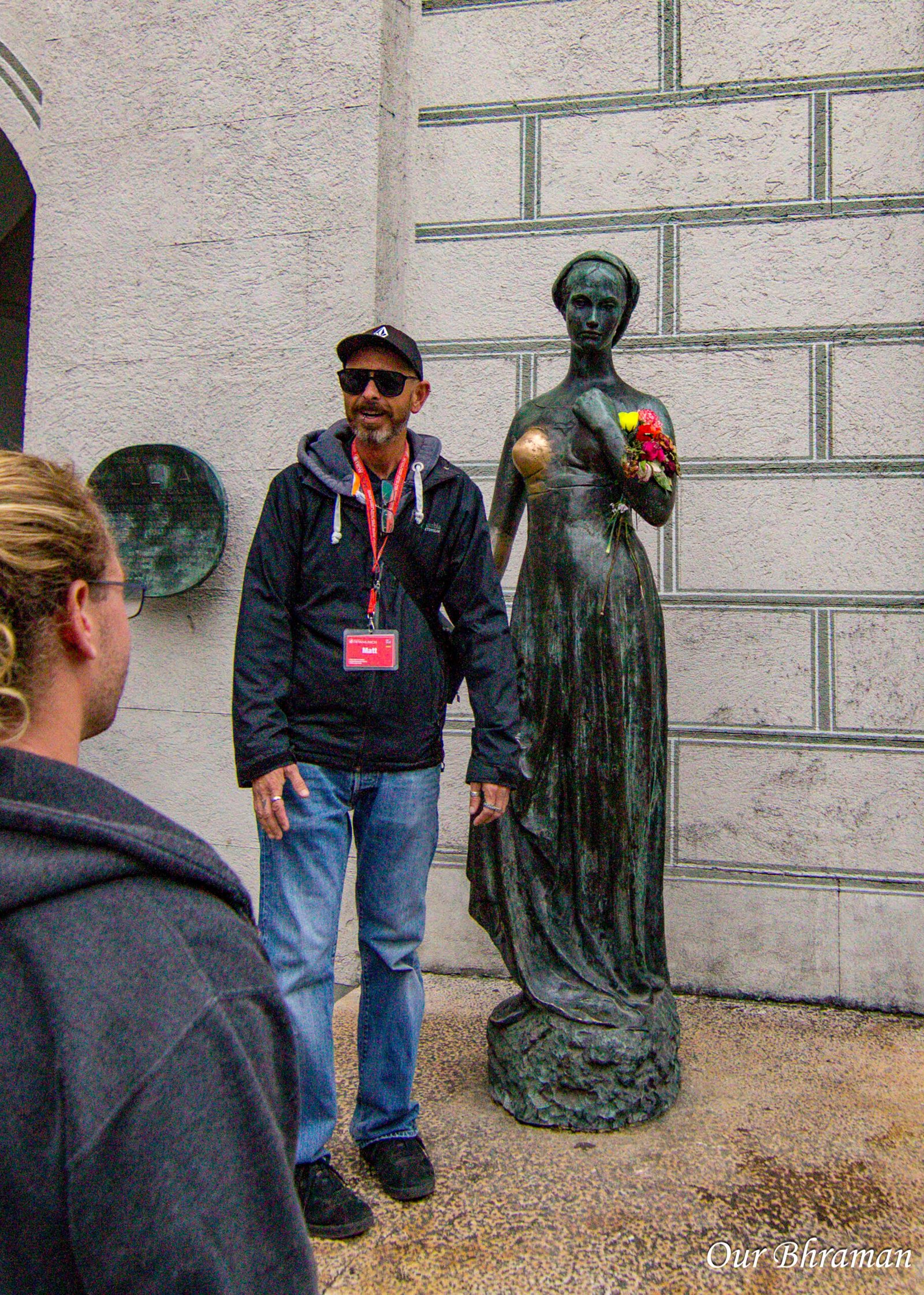munich day tour Juliet at Marienplatz