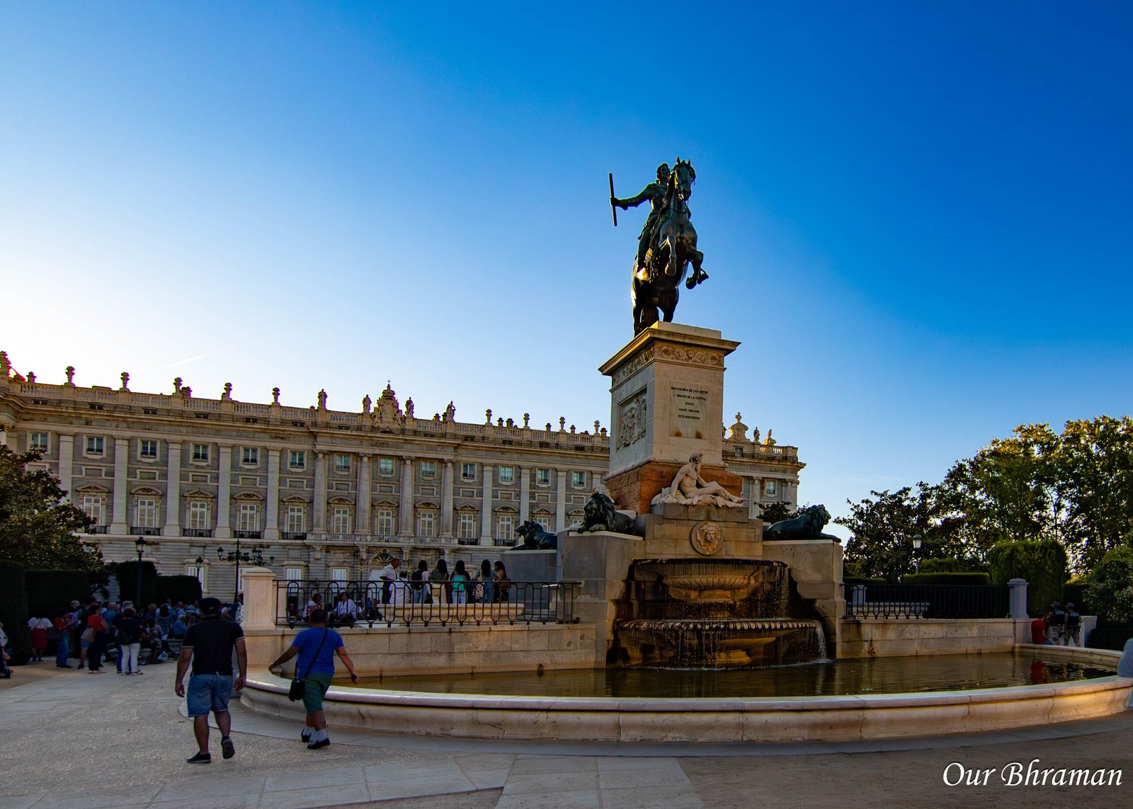 Plaza de Oriente and the Monument to Felipe IV