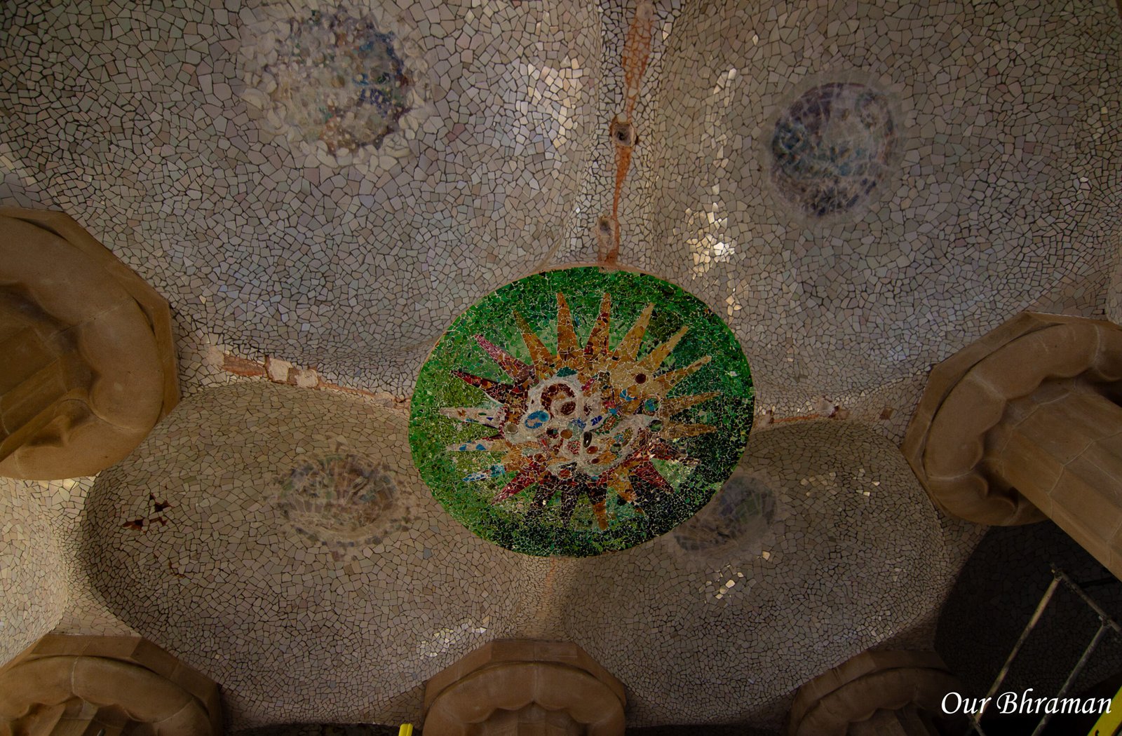 Hypostyle Room i