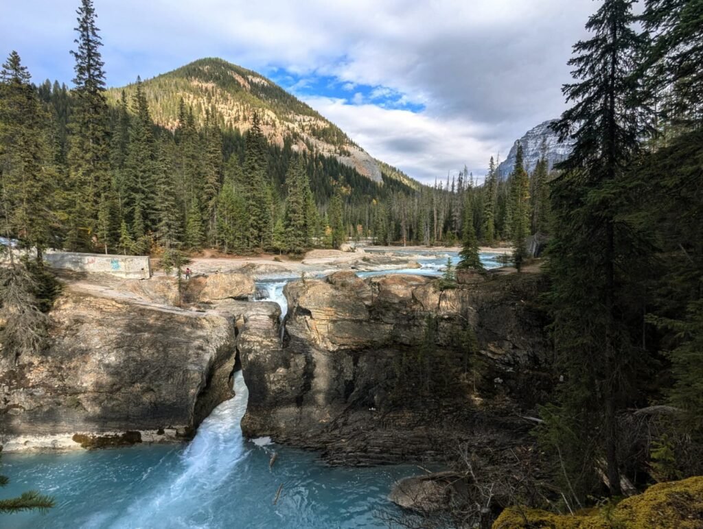 Yoho National Park natural bridge 7